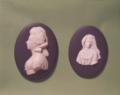 Médaillons de Lady Walpole et de la Duchesse de Devonshire, vers 1850 - English School